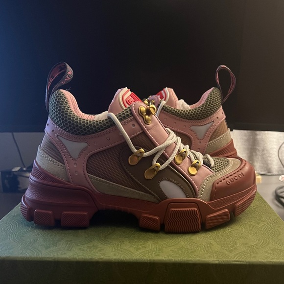 flashtrek sneaker price